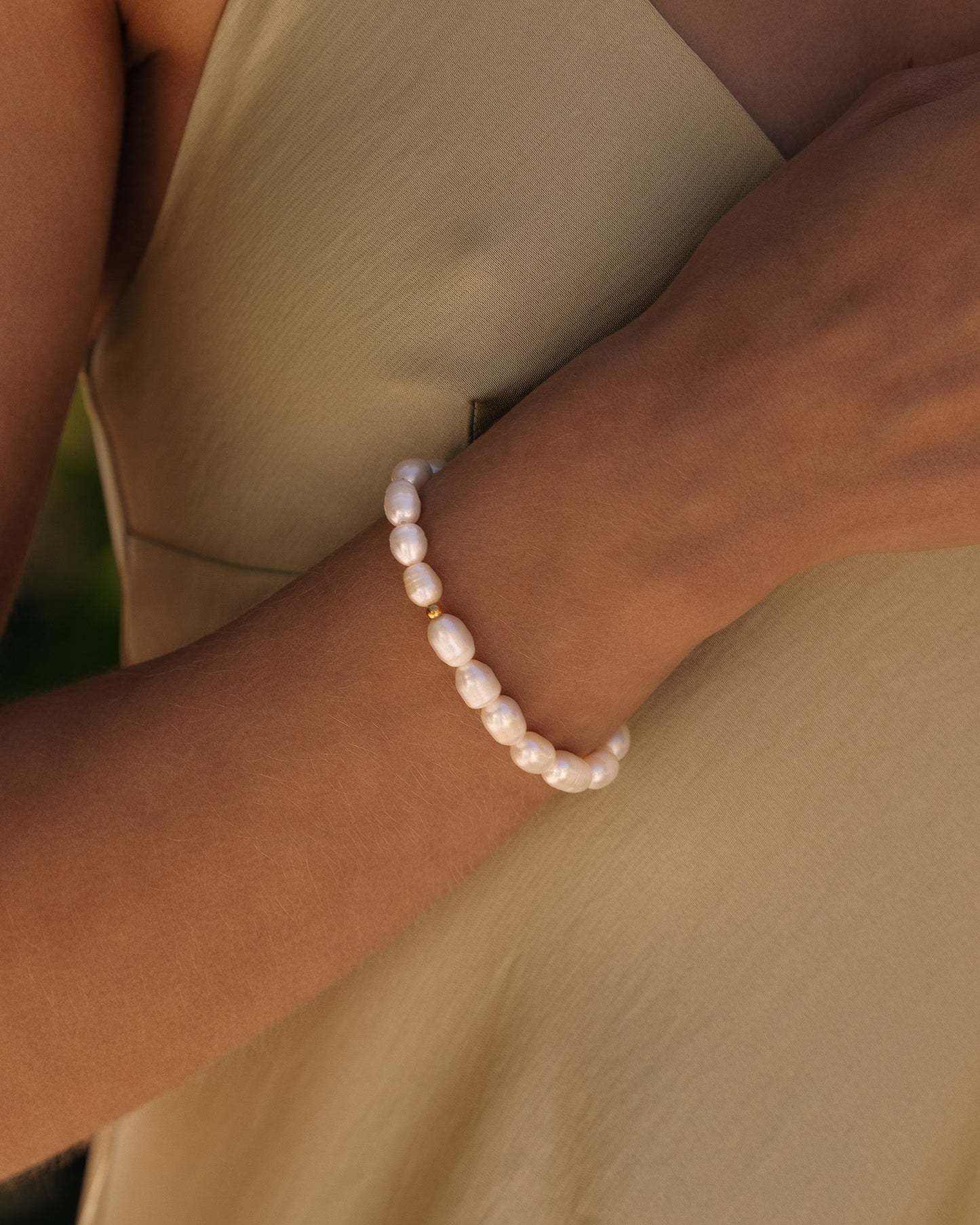 Aura Pearl Bracelet