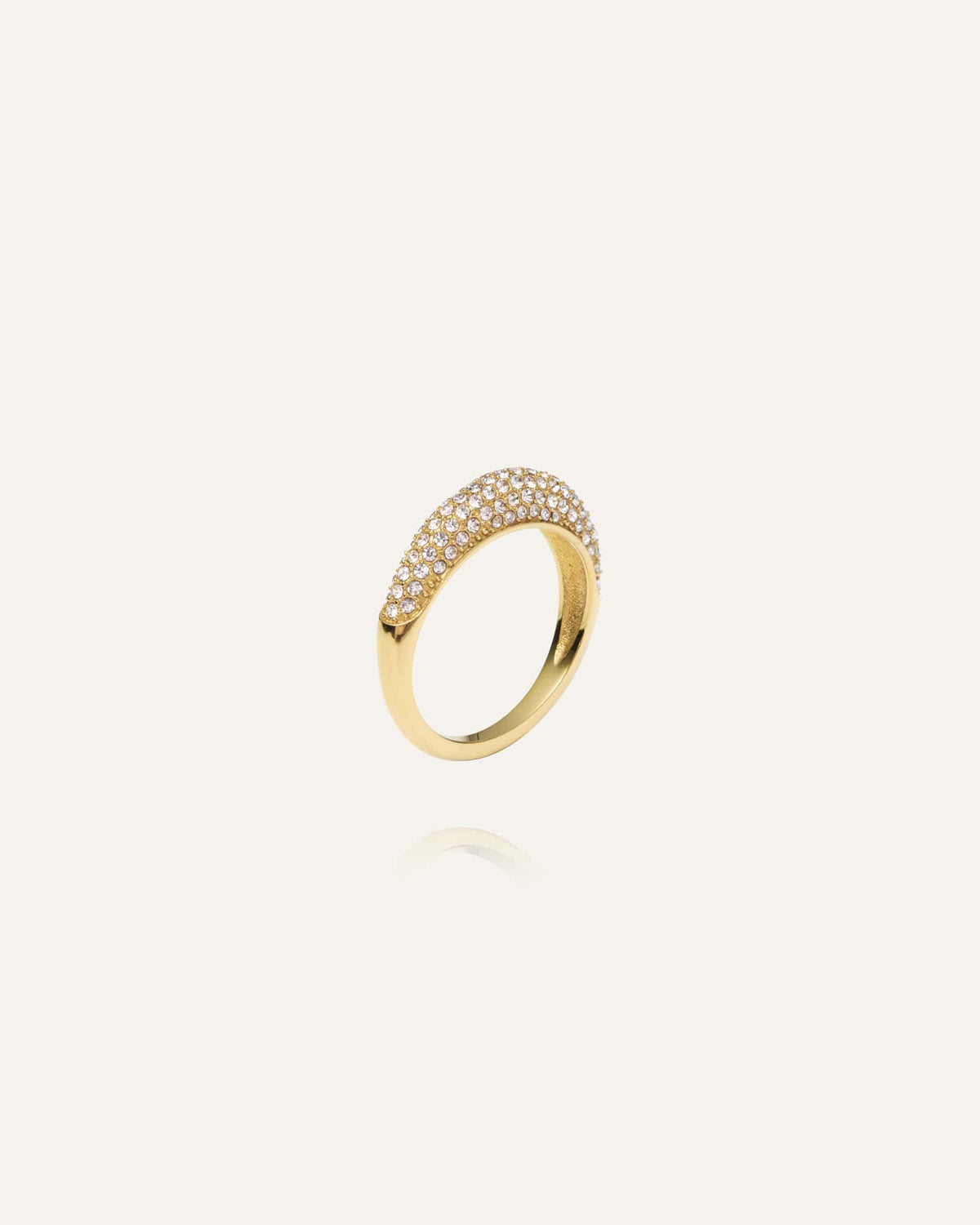 Pavé precious ring