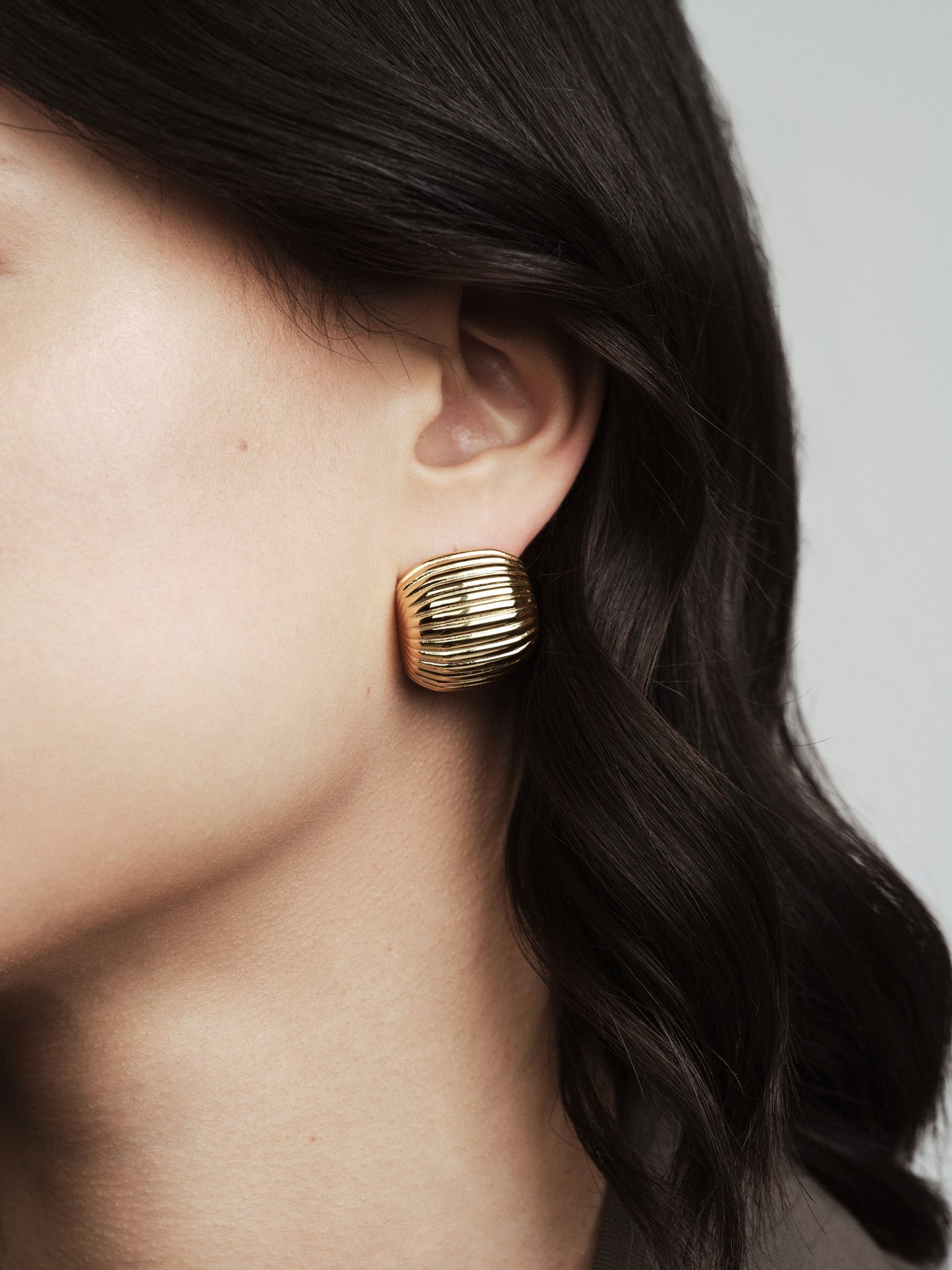 Retro Ribbed Earring