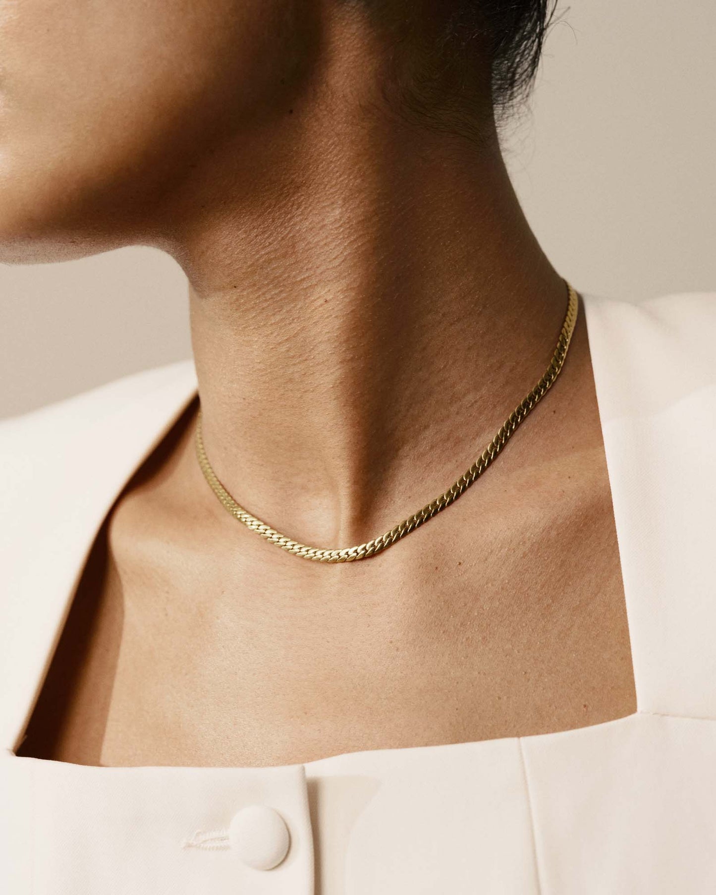 Serpentine Chain Gold Small Necklace