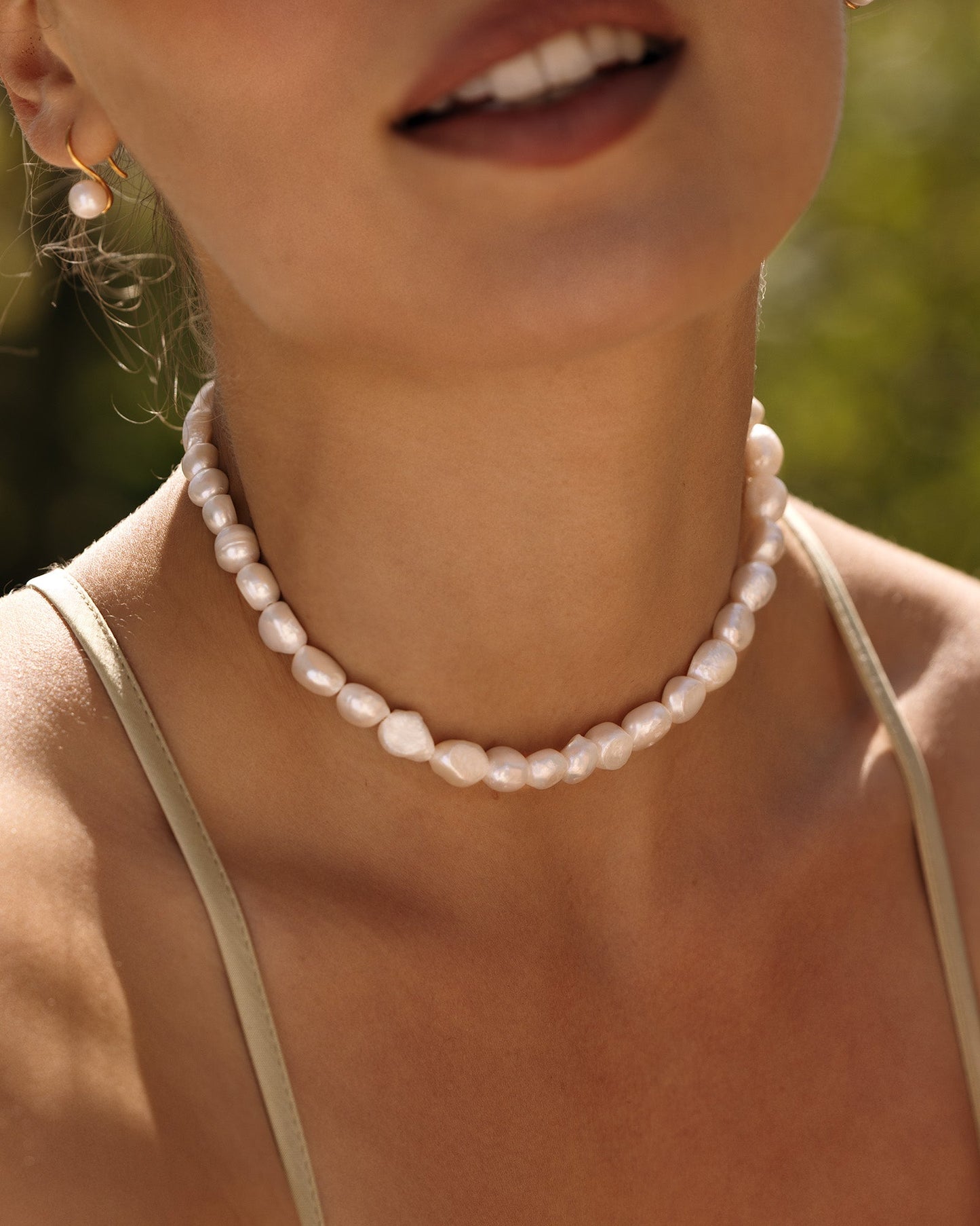 Aura Pearl Necklace