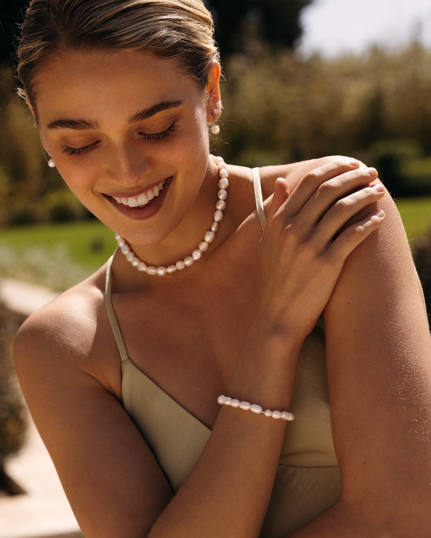 Aura Pearl Bracelet