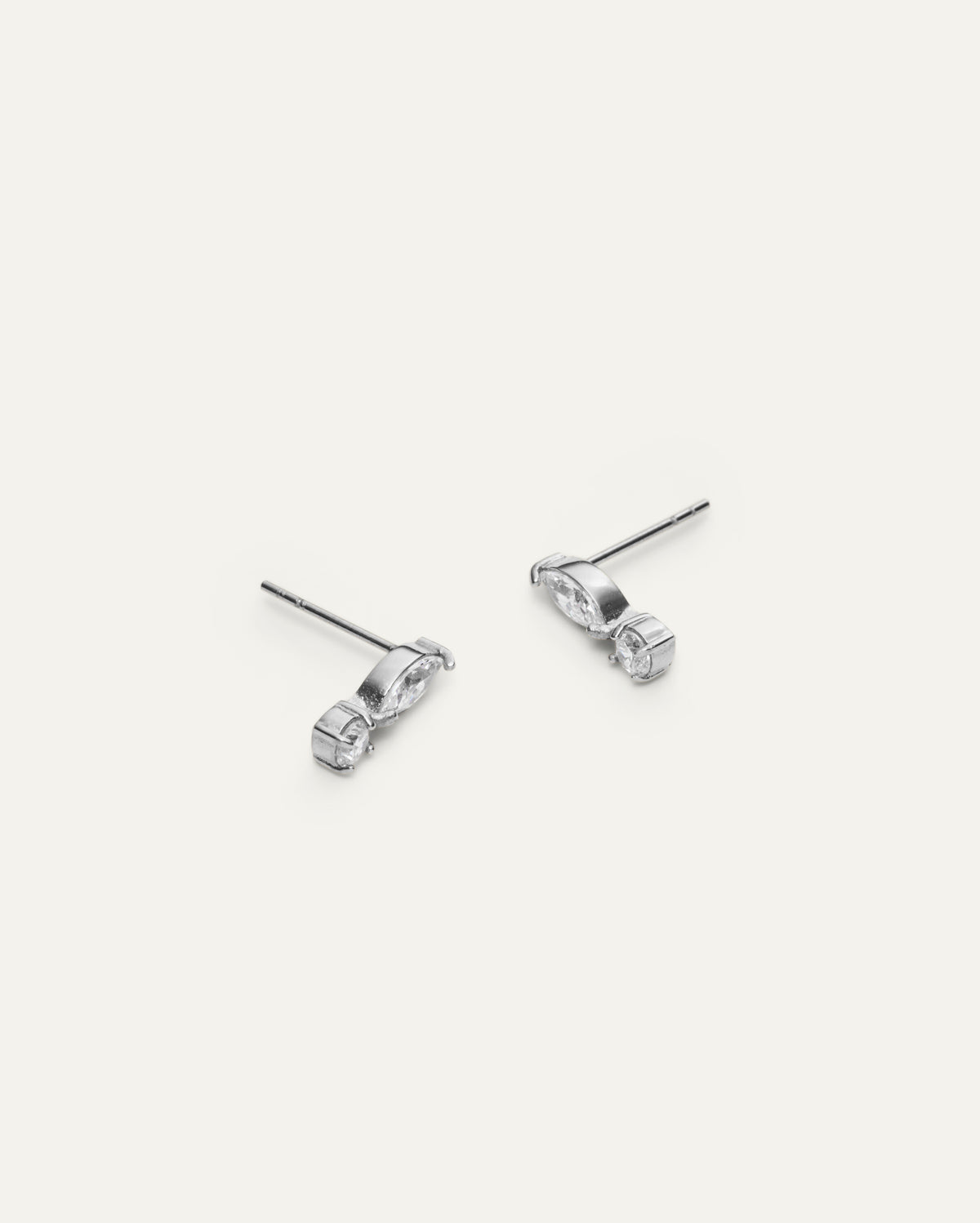 Élise Steel Studs