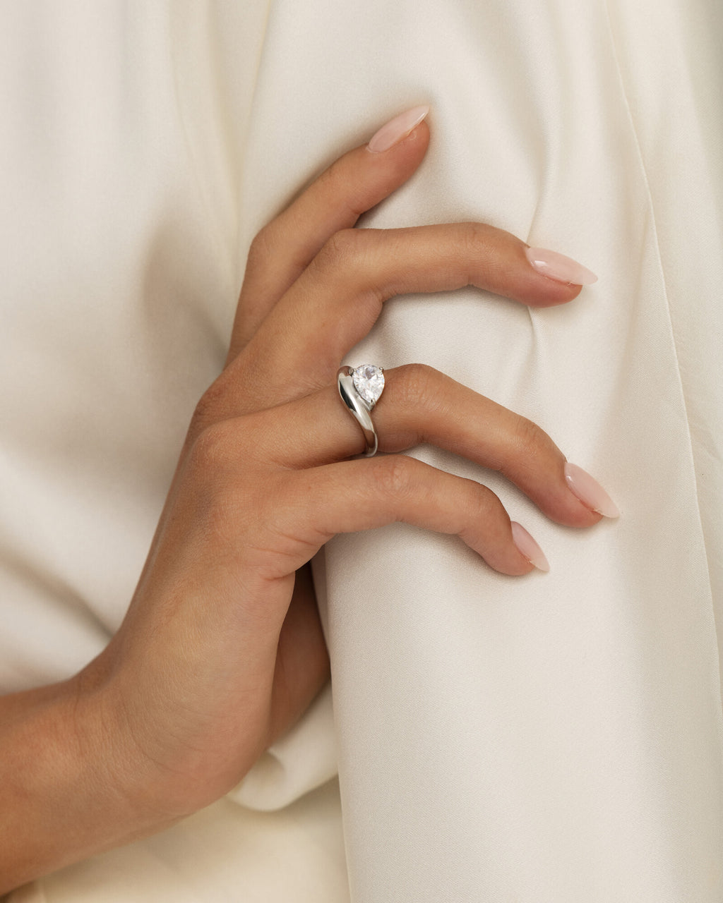 Amara Ring