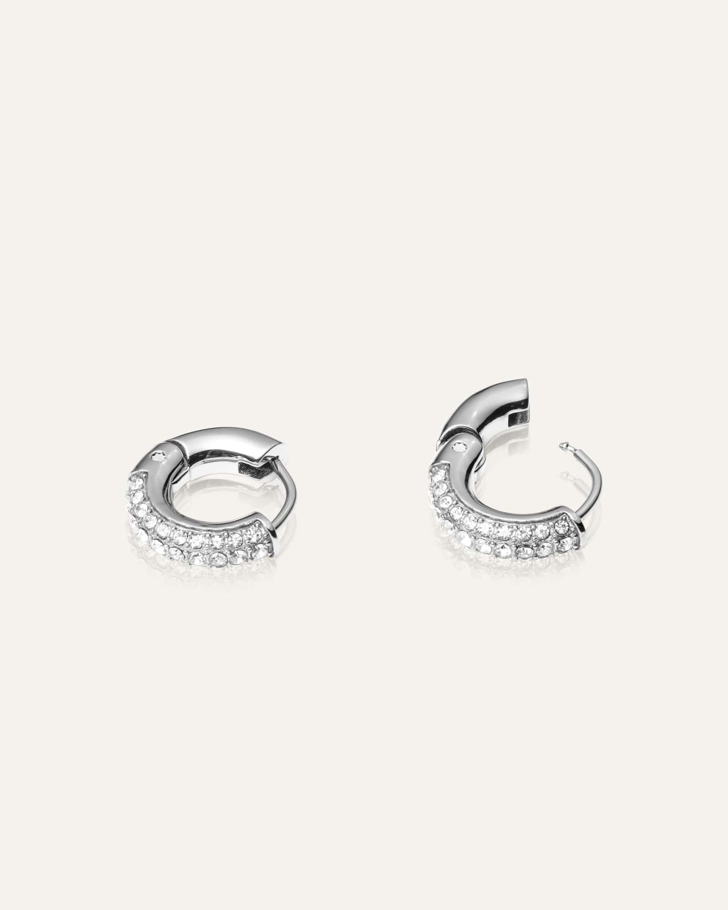 Pavé everyday small hoops